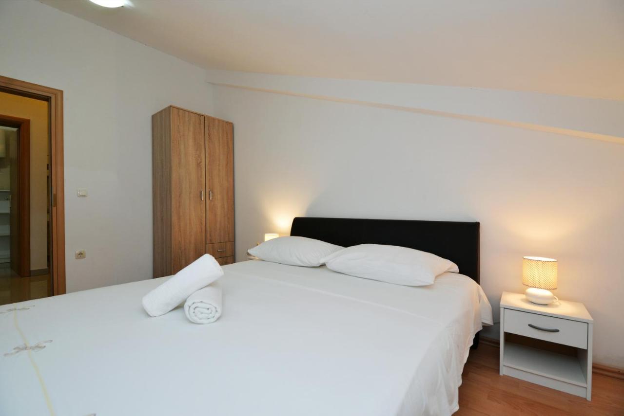 Apartmani Vedrana, Murter Exterior foto