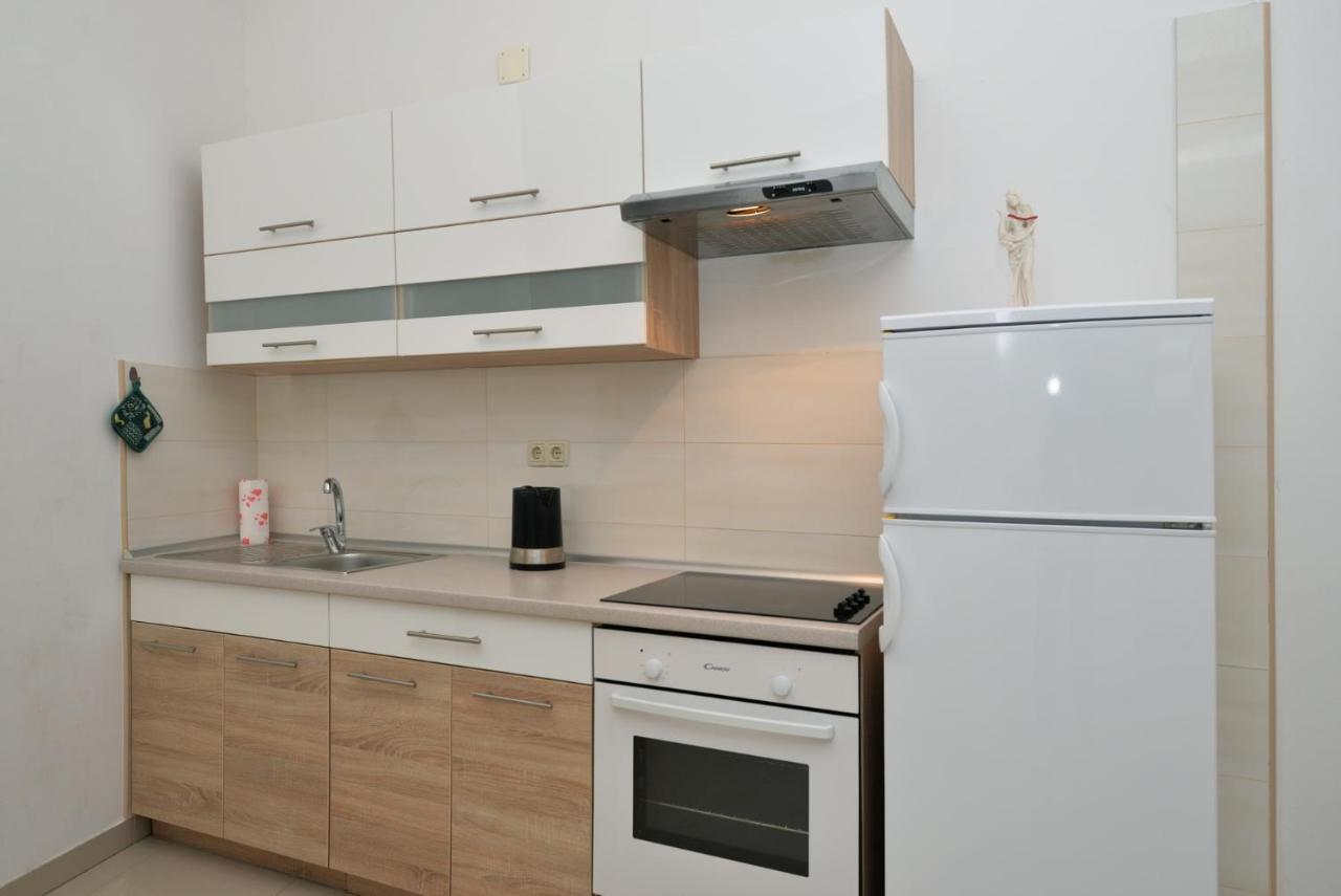 Apartmani Vedrana, Murter Exterior foto
