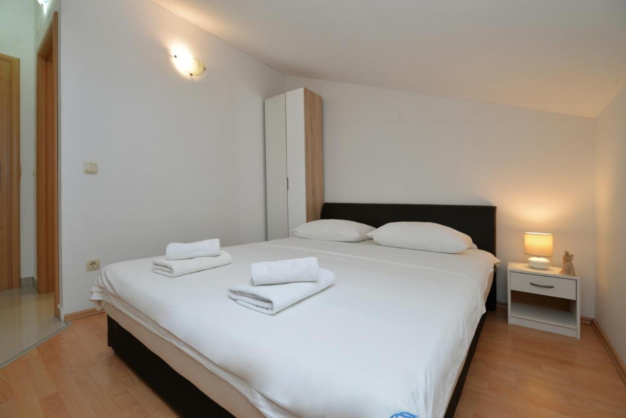 Apartmani Vedrana, Murter Exterior foto