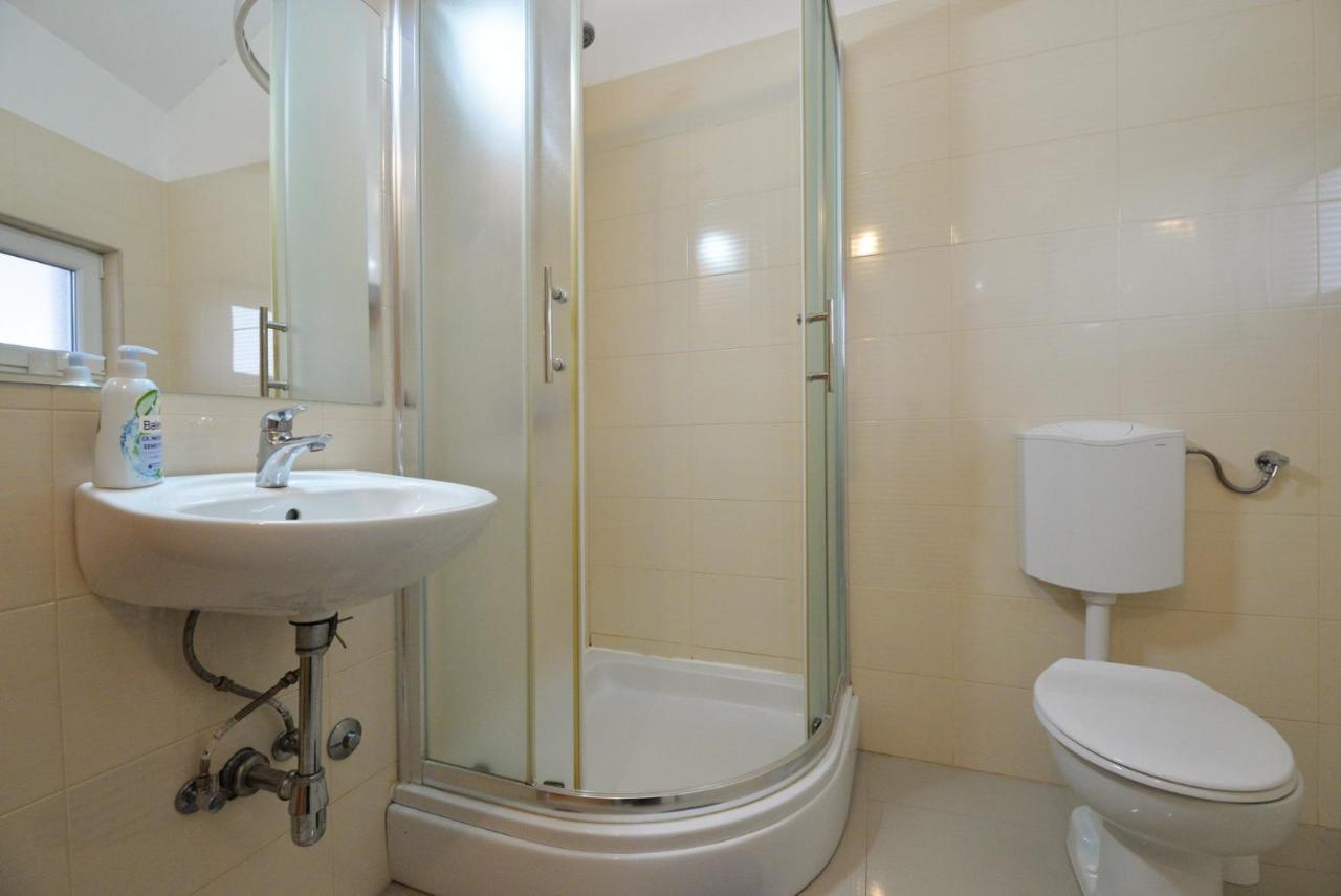Apartmani Vedrana, Murter Exterior foto