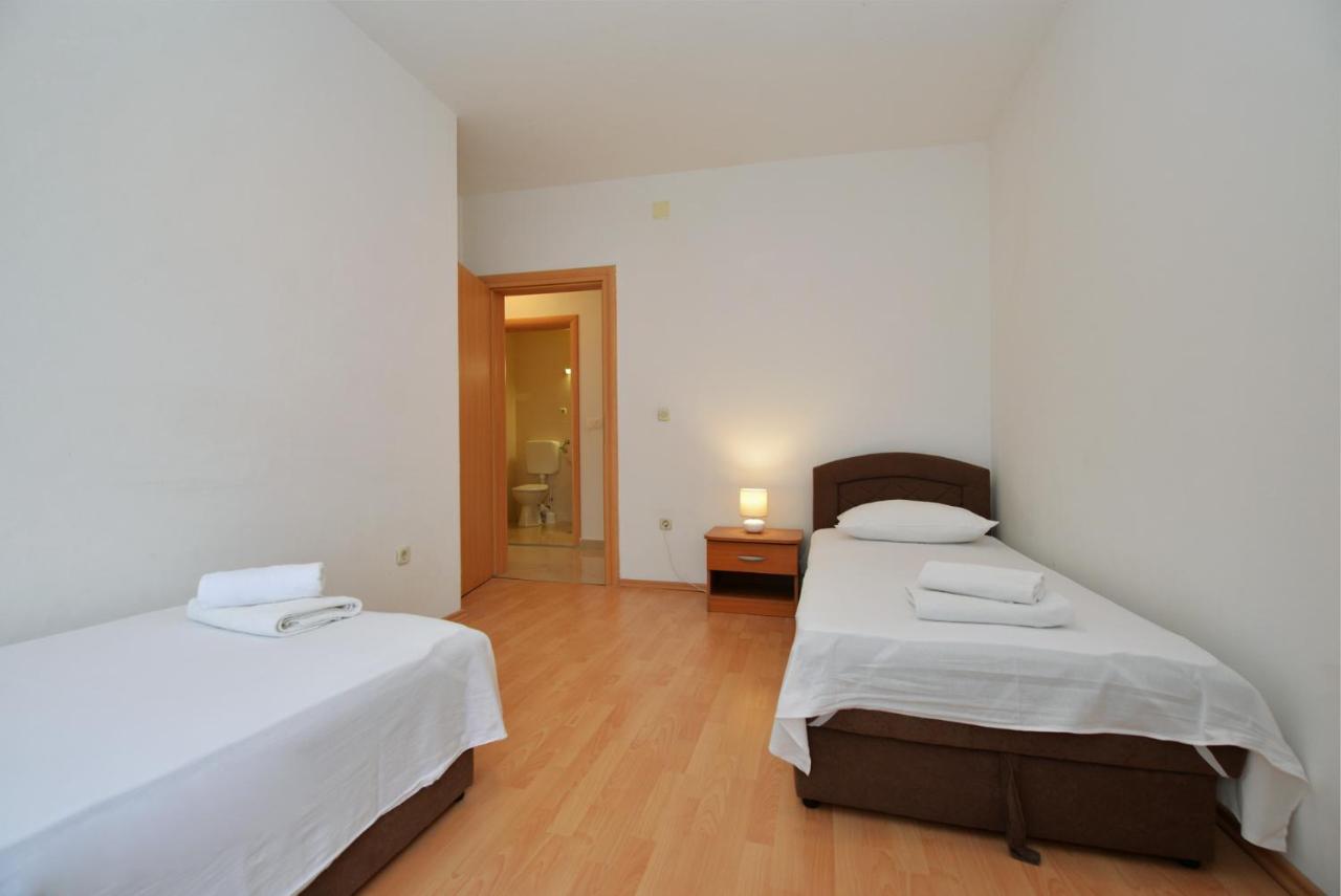 Apartmani Vedrana, Murter Exterior foto
